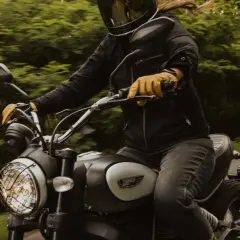 Naucz się jak szybko i łatwo zmieniać biegi w motorowerze - krok po kroku