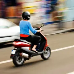 Ile kosztuje ubezpieczenie motoroweru 50cc - poznaj realne ceny na rynku