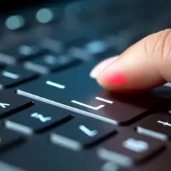 Jak zrobić ź na laptopie - poradnik krok po kroku