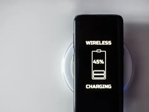 Jak włączyć ładowanie bezprzewodowe Samsung i uniknąć problemów z ładowaniem