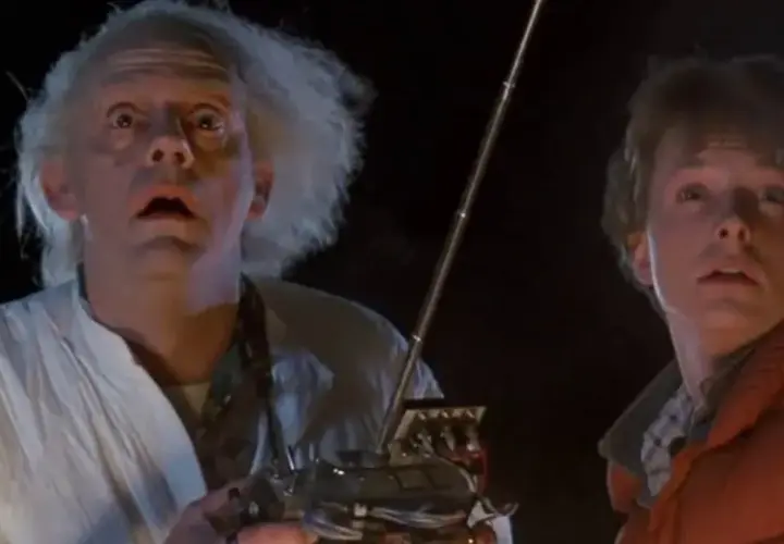 Filmy lat 80: Które produkcje są najlepsze w tym gatunku i dlaczego?