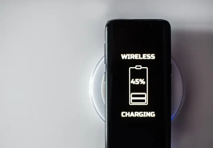 Jak włączyć ładowanie bezprzewodowe Samsung i uniknąć problemów z ładowaniem