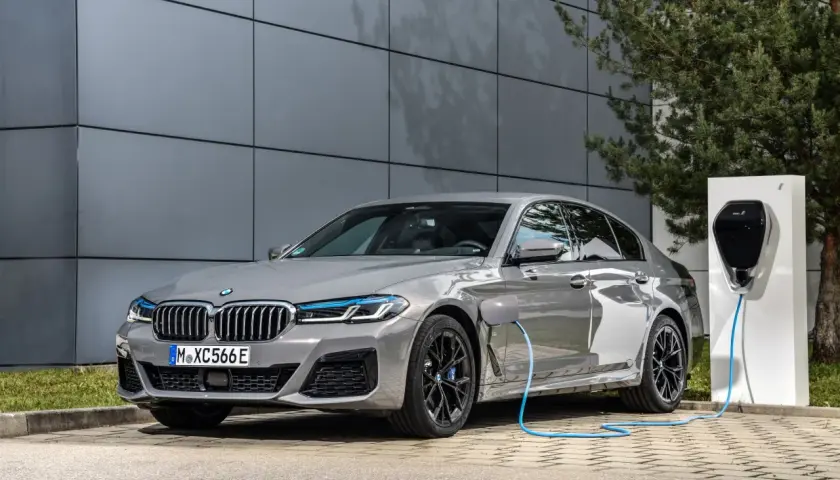 BMW 5: Co nowego w modelu 2023? Przegląd najnowszych zmian