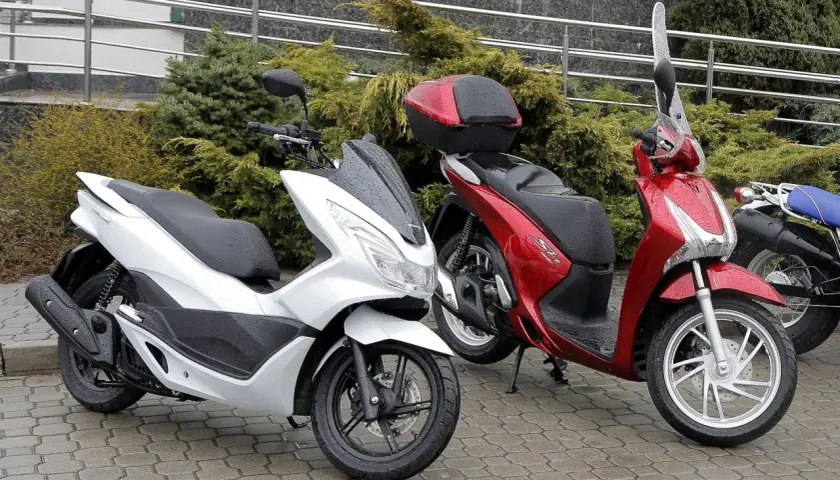 Jak dobrać olej do motoroweru 4t - kompletny poradnik dla skuterzystów
