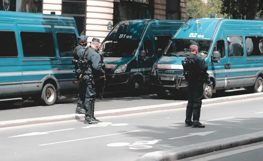 Prawo policji do przeszukania: Co powinieneś wiedzieć o swoich prawach?