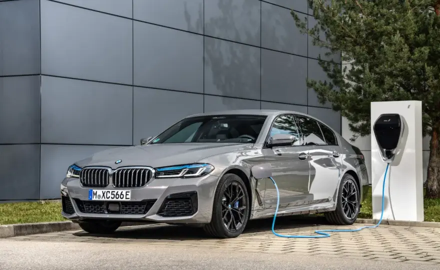 BMW 5: Co nowego w modelu 2023? Przegląd najnowszych zmian