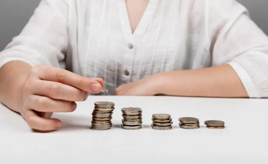 Jak skutecznie oszczędzać pieniądze? - Porady warte uwagi