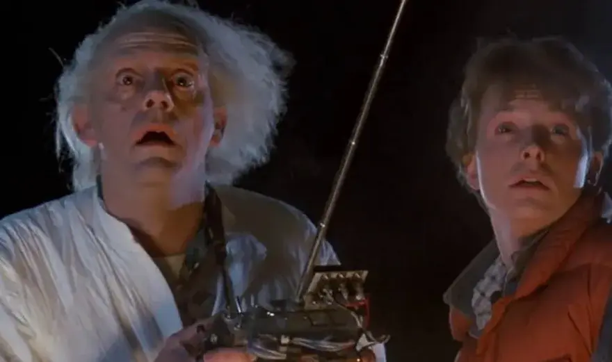 Filmy lat 80: Które produkcje są najlepsze w tym gatunku i dlaczego?