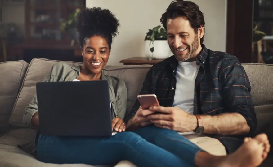 Jak łączyć telefon, telewizję i Internet w ofercie na abonament?