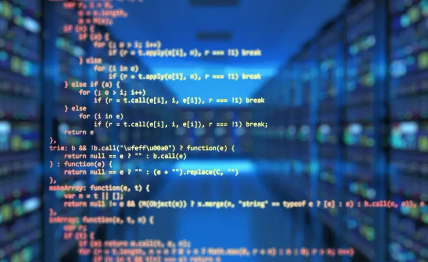 Jak skutecznie rozpocząć naukę informatyki w szkole średniej?