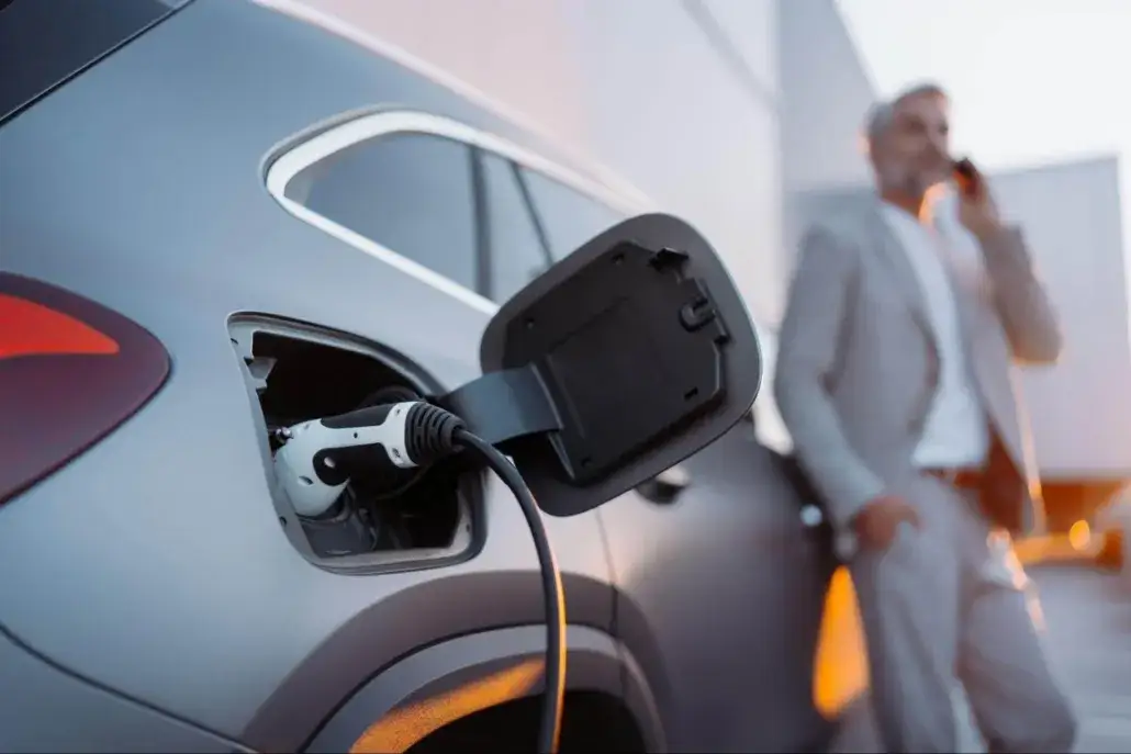 Zdjęcie Co ile trzeba ładować samochód elektryczny, by uniknąć problemów?